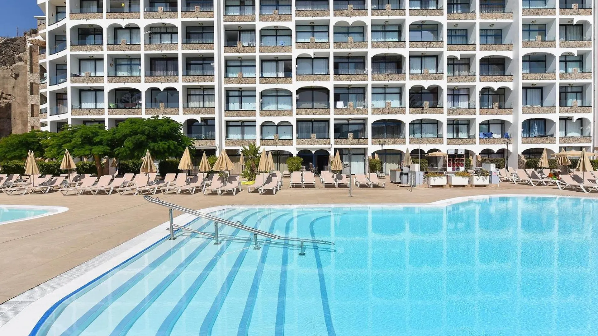 Beachfront Apartment Playa Del Cura 3 By Villagrancanaria